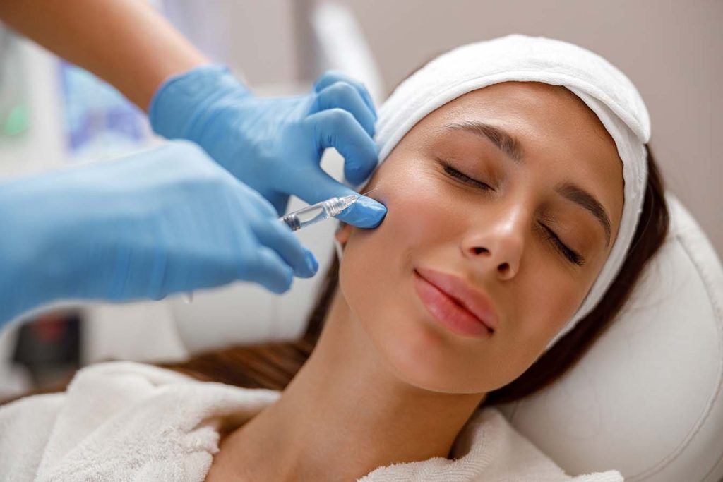 cilt mezoterapisi uygulamasi ve vitamin enjeksiyonu | Zümrüt Güzellik Merkezi